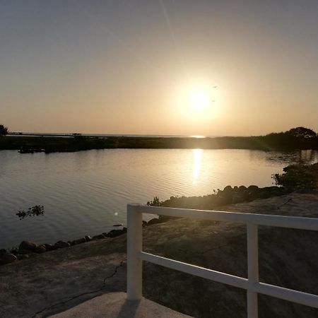 Hotel El Faro Playa Chachalacas エクステリア 写真
